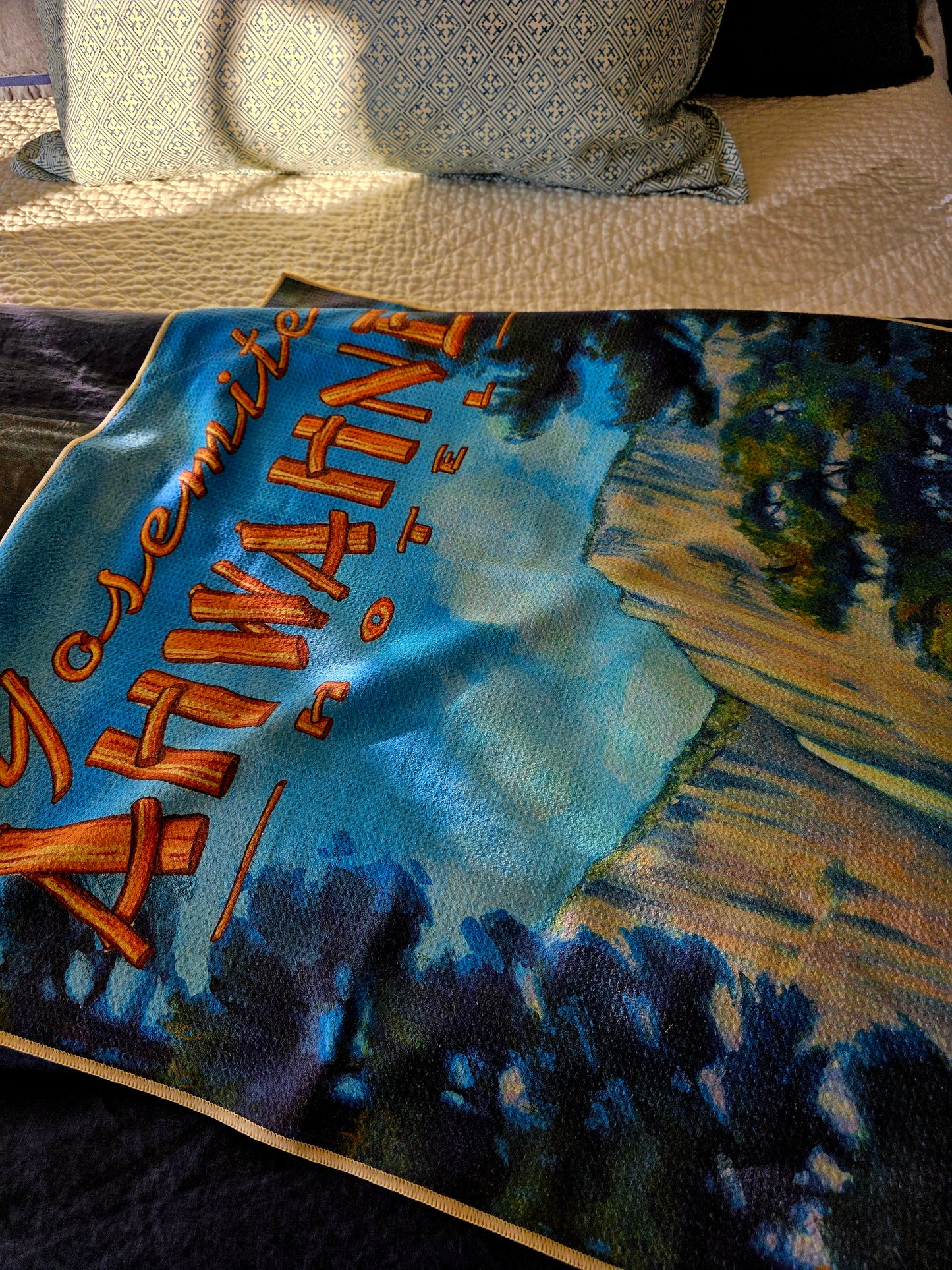 YOSEMITE - AHWAHNEE HOTEL BEACH TOWEL